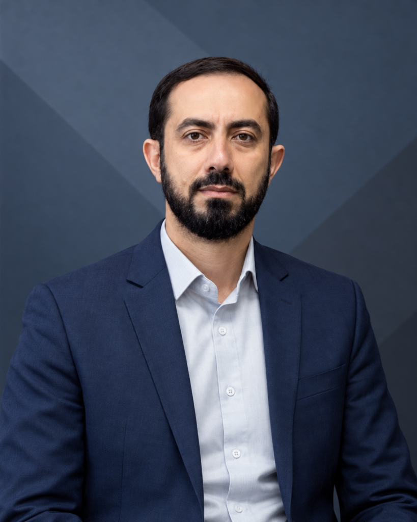تصویر دکتر مهدی مجاهد